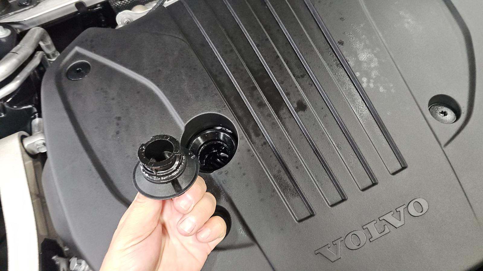 2025 Volvo XC60 B5 Ultra AWD