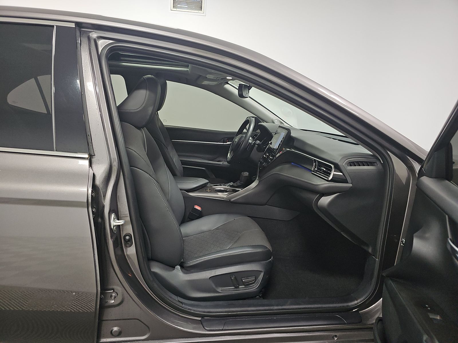 2023 Toyota Camry XSE FWD