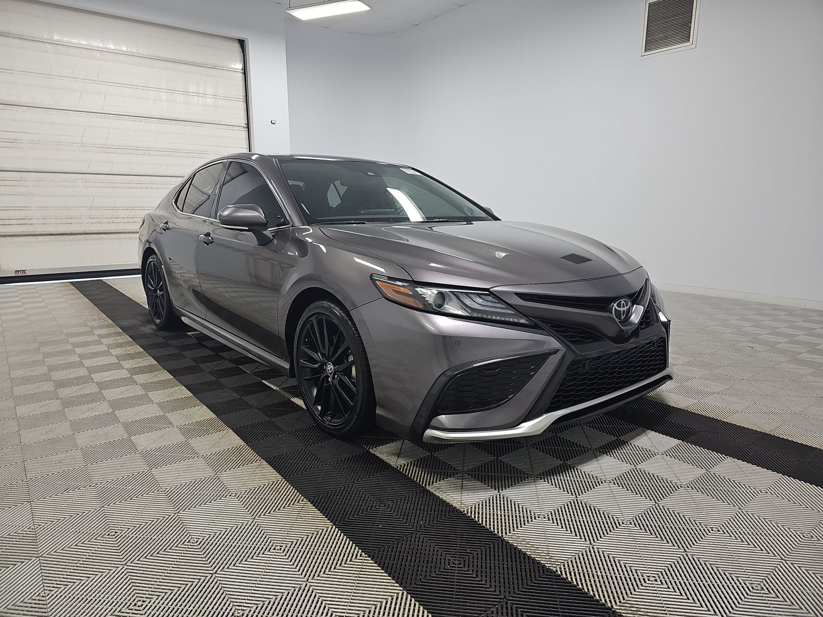 2023 Toyota Camry XSE FWD