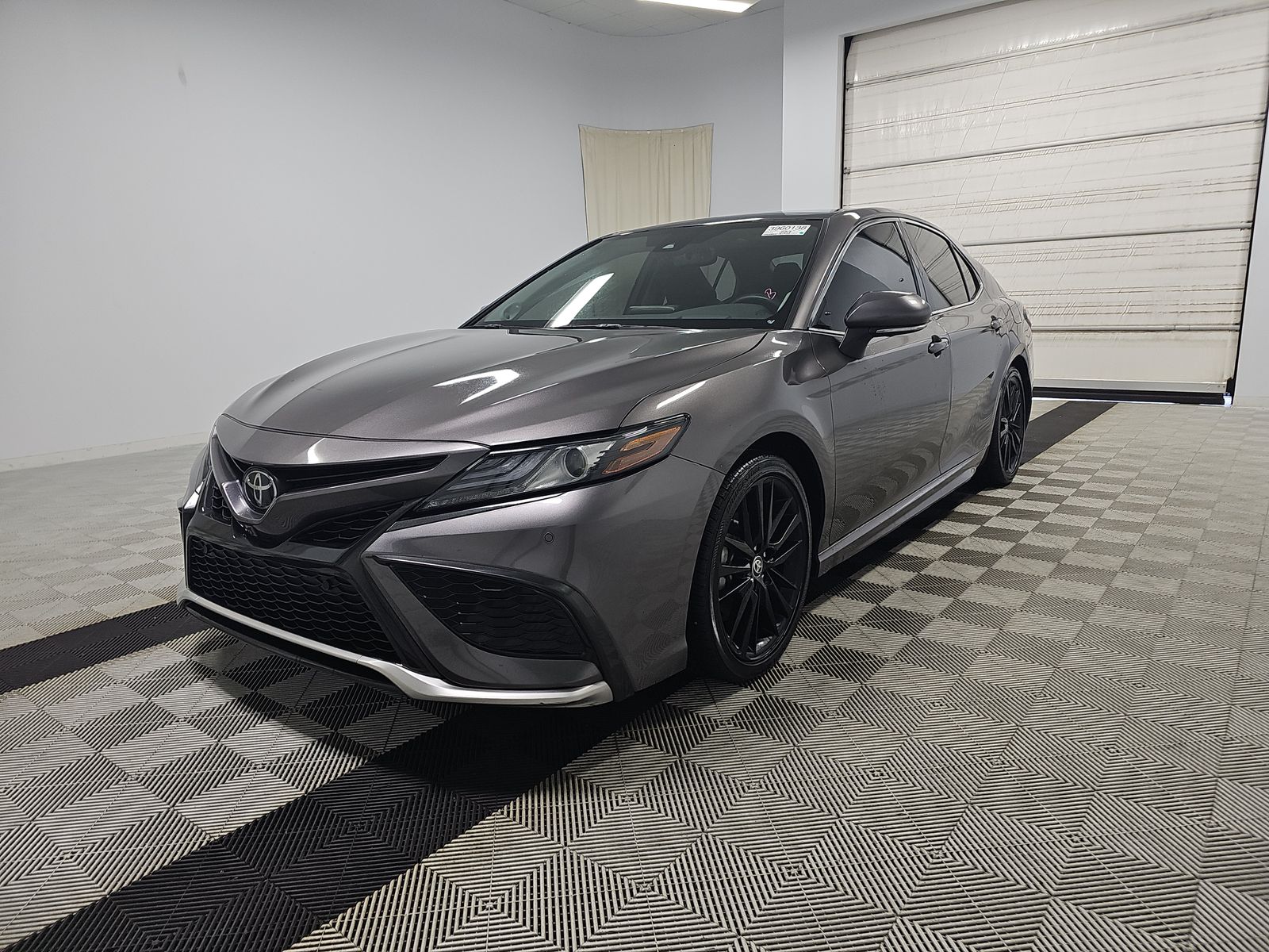 2023 Toyota Camry XSE FWD