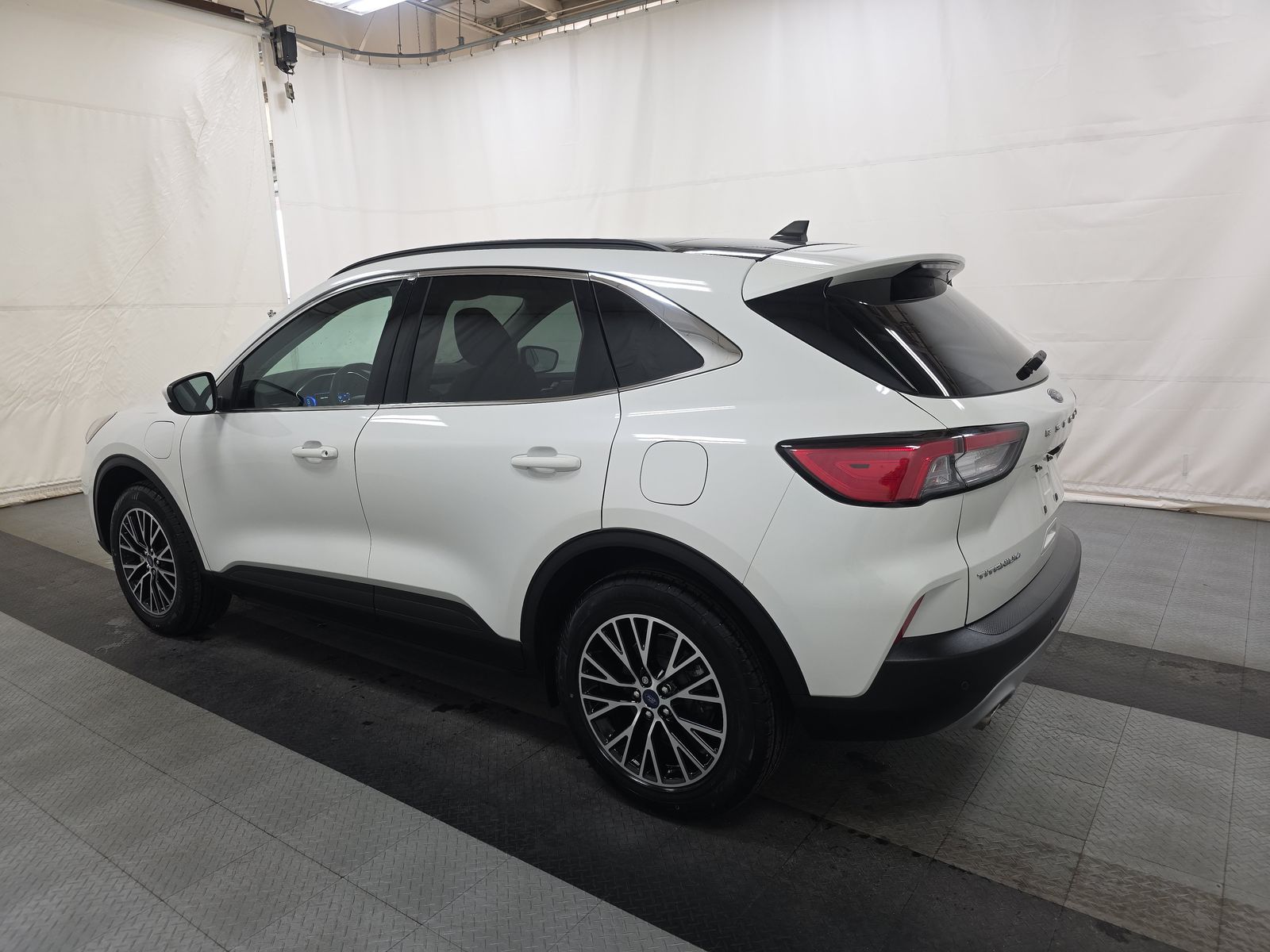 2022 Ford Escape Plug-In Hybrid Titanium FWD