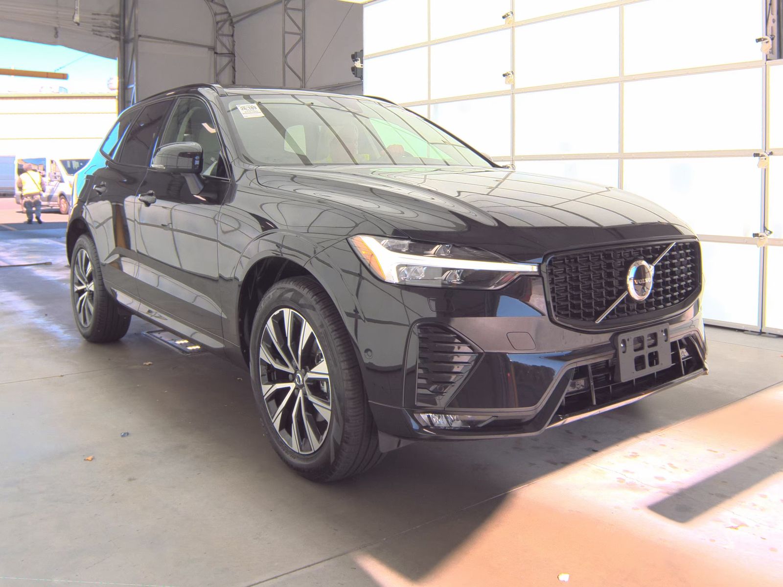 2024 Volvo XC60 B5 Plus AWD