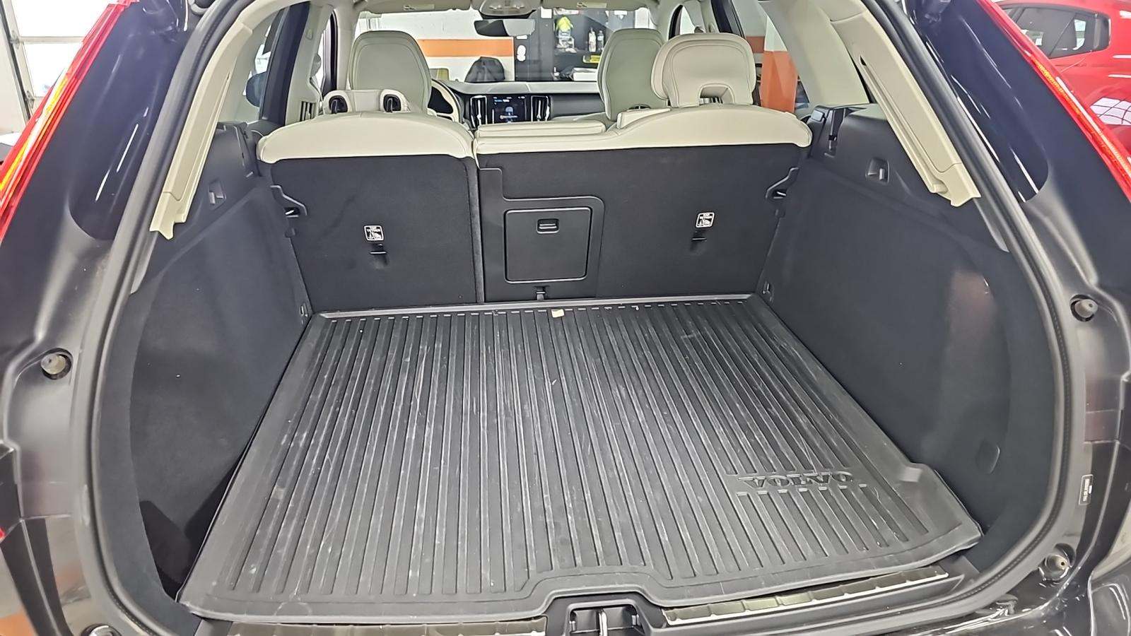 2024 Volvo XC60 B5 Plus AWD