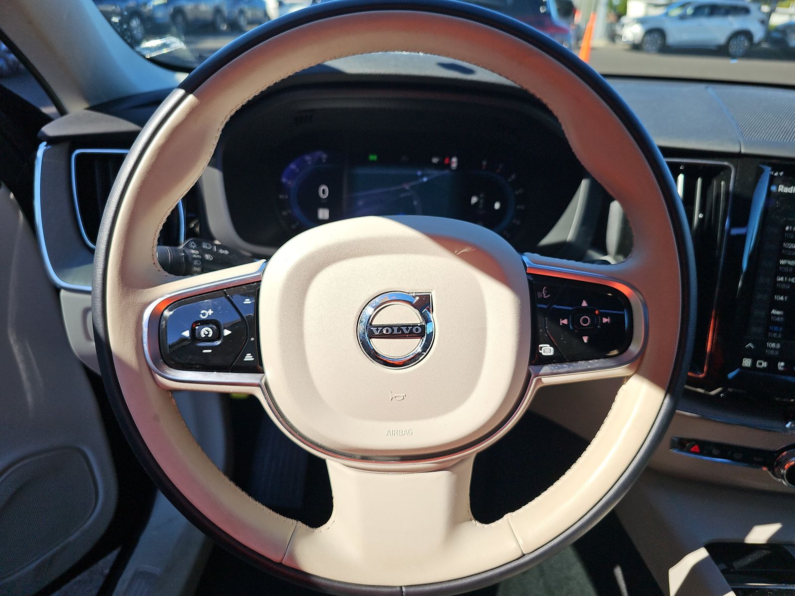 2024 Volvo XC60 B5 Plus AWD