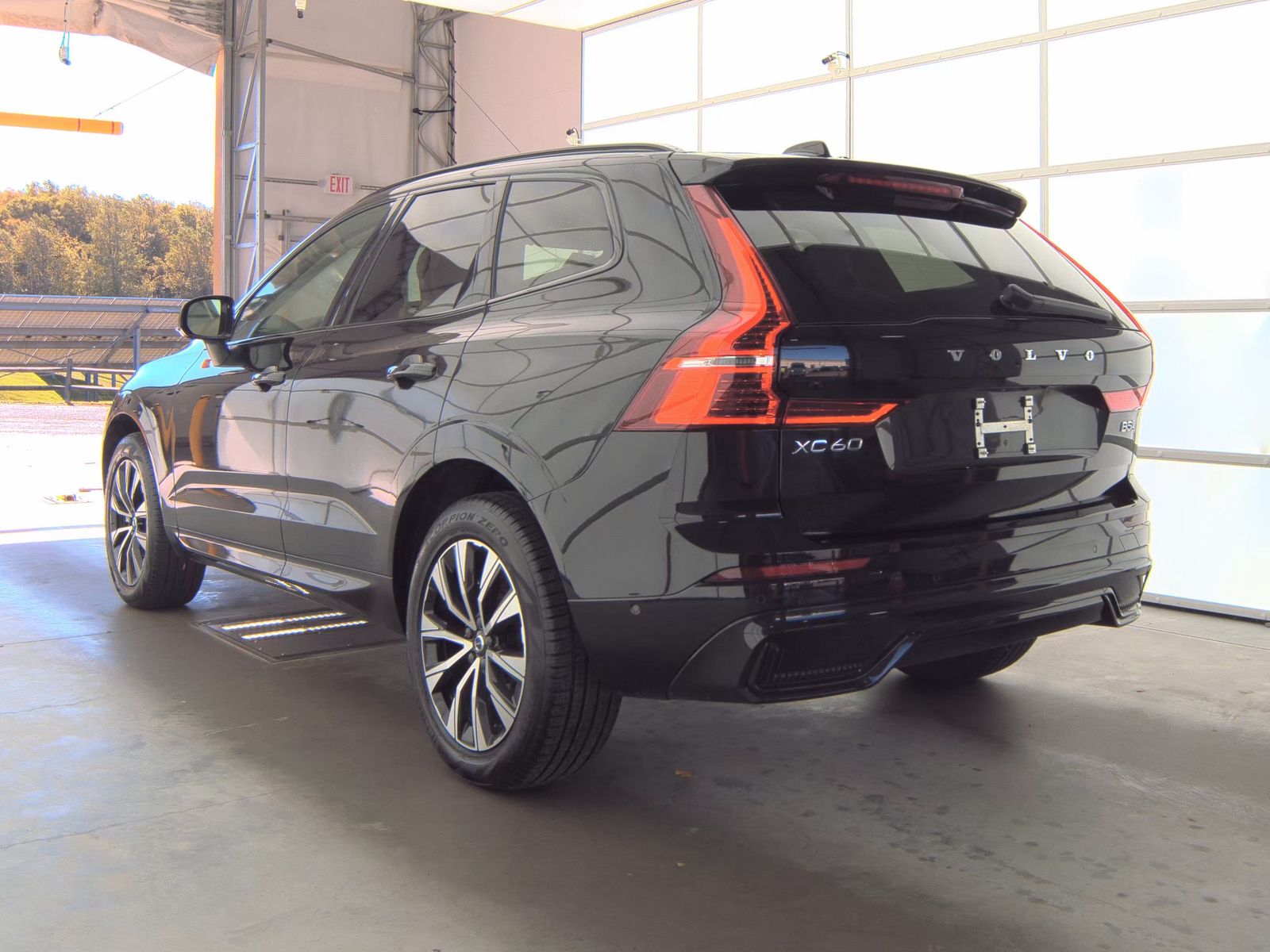 2024 Volvo XC60 B5 Plus AWD