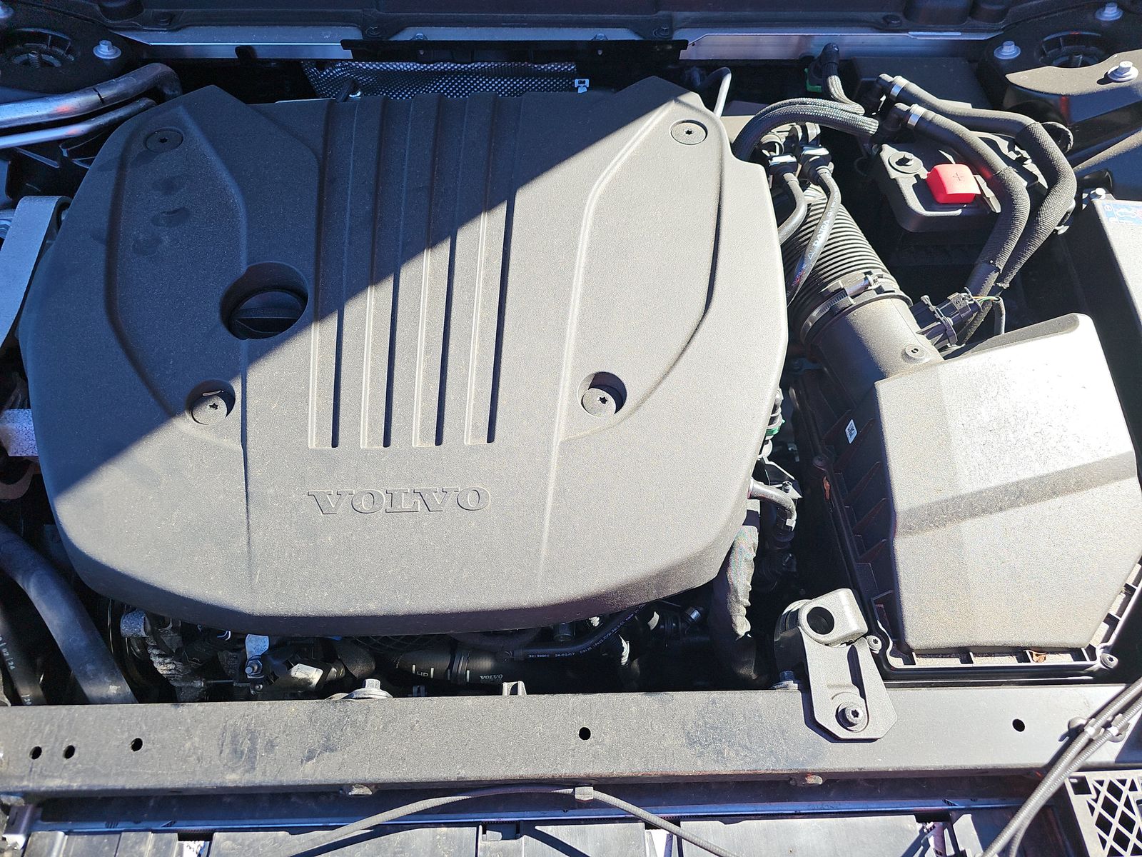 2024 Volvo XC60 B5 Plus AWD