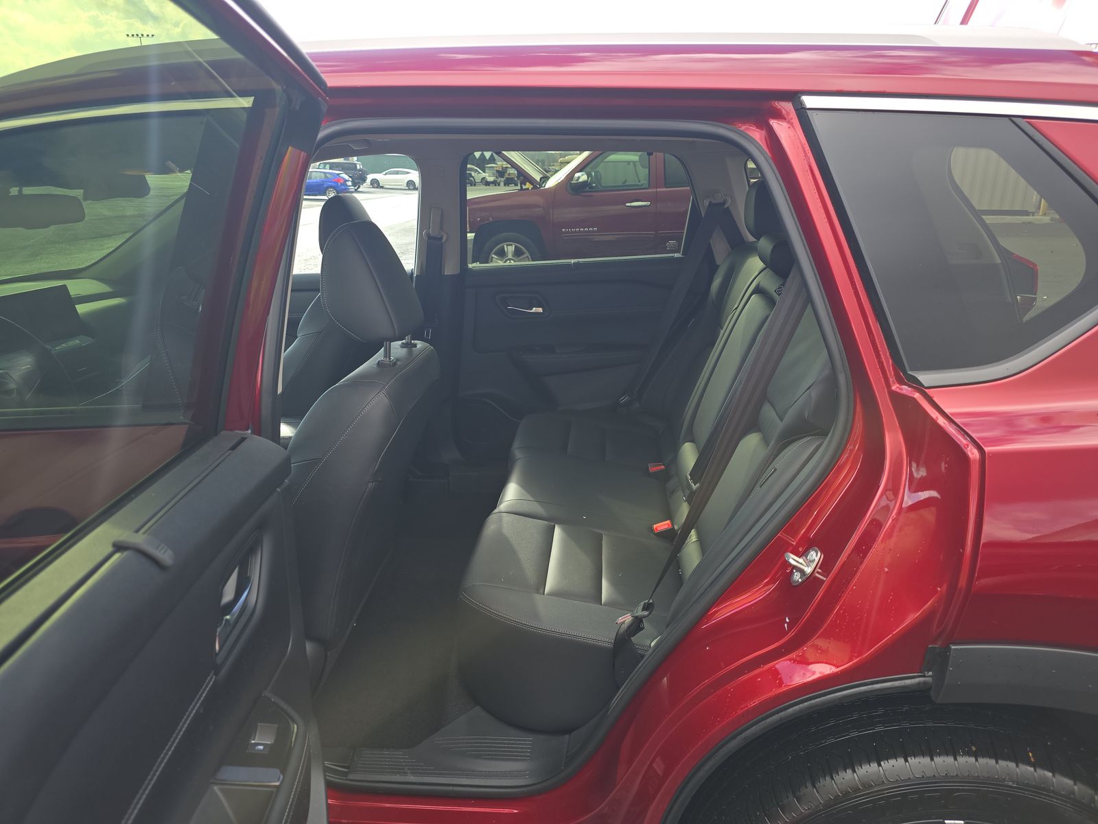 2025 Nissan Rogue SL FWD