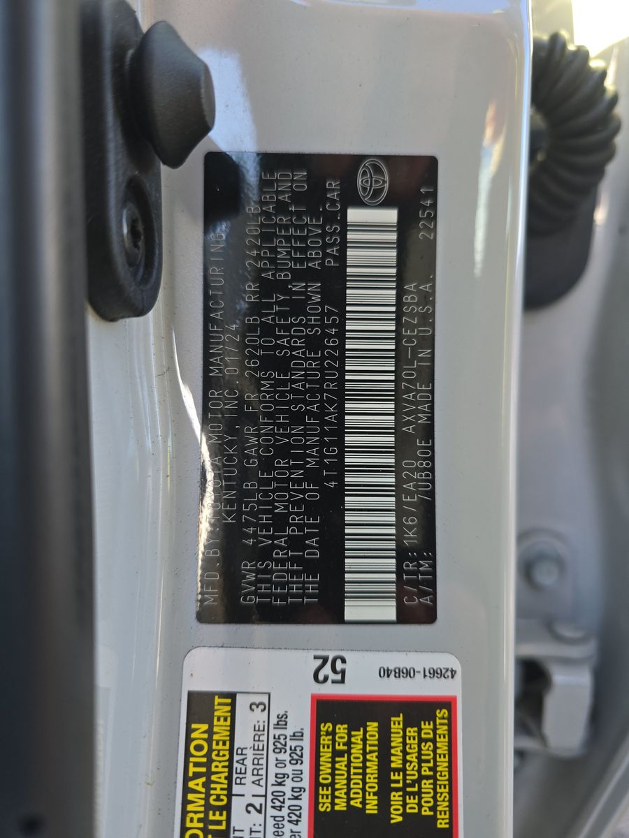 2024 Toyota Camry SE FWD