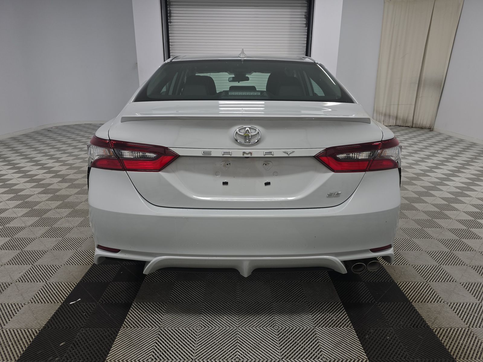 2024 Toyota Camry SE FWD