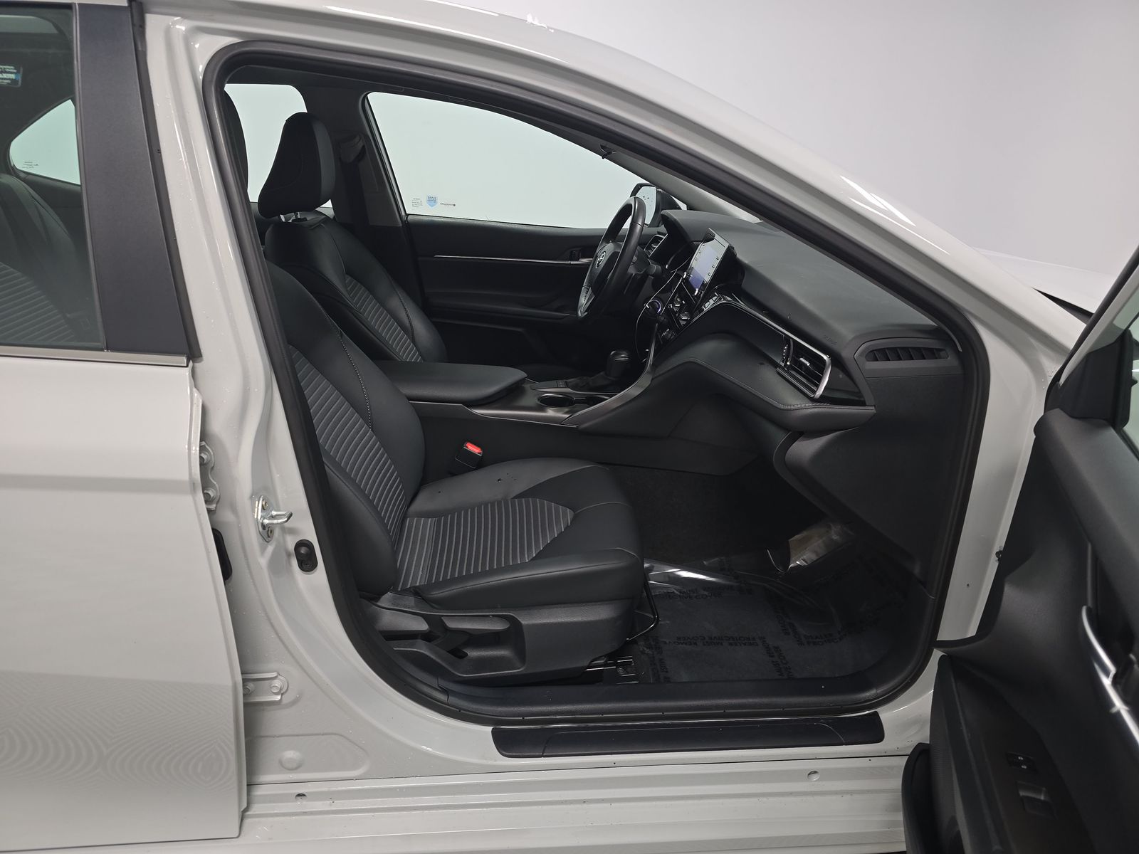 2024 Toyota Camry SE FWD