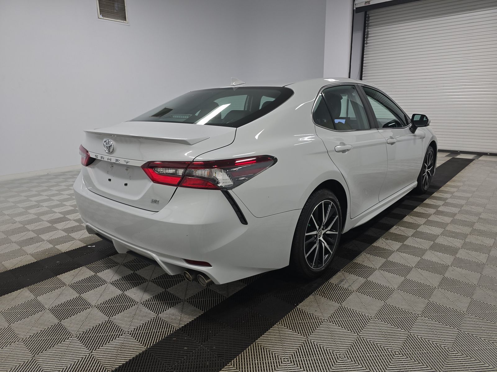 2024 Toyota Camry SE FWD