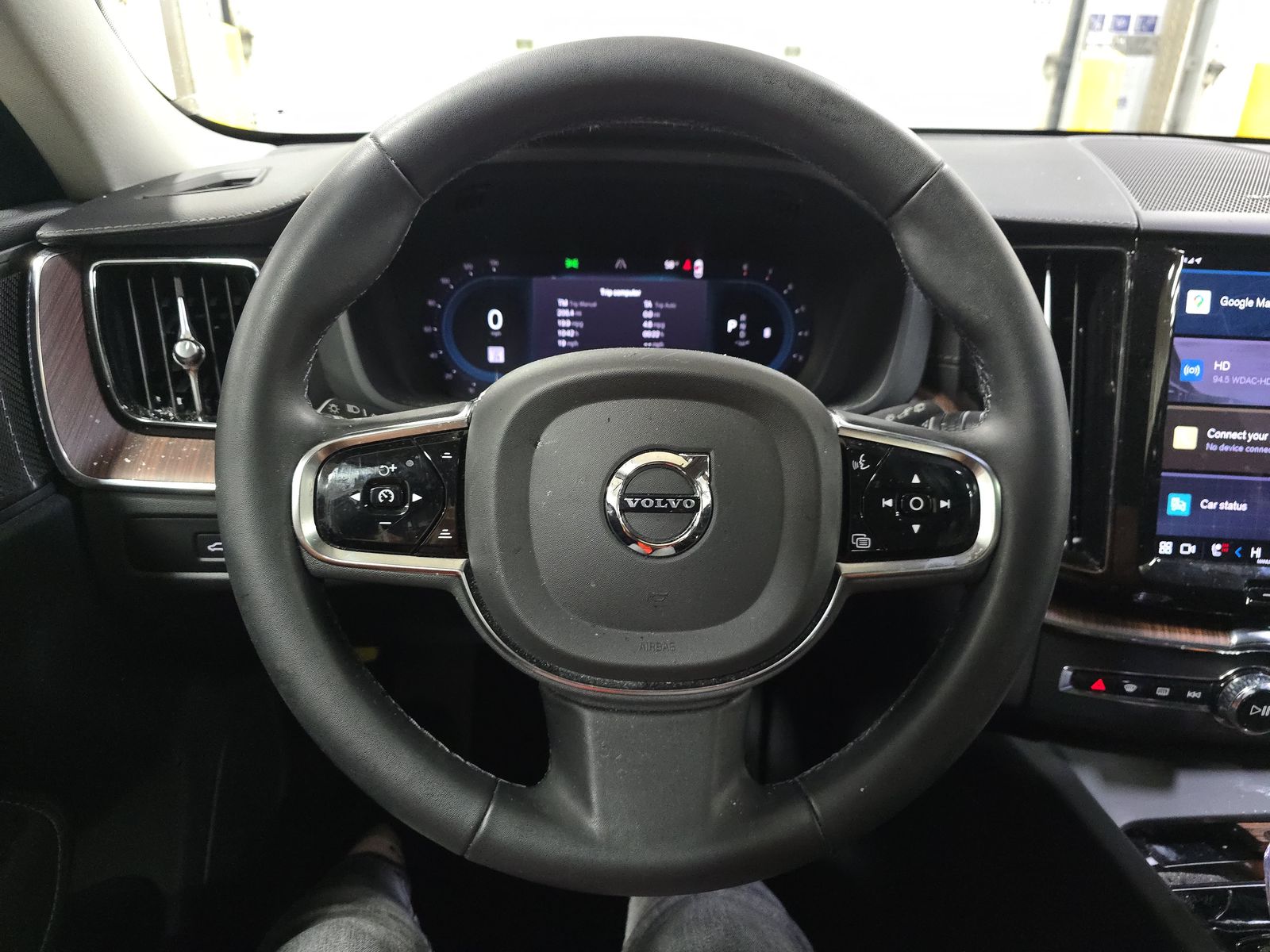 2024 Volvo XC60 B5 Ultimate AWD