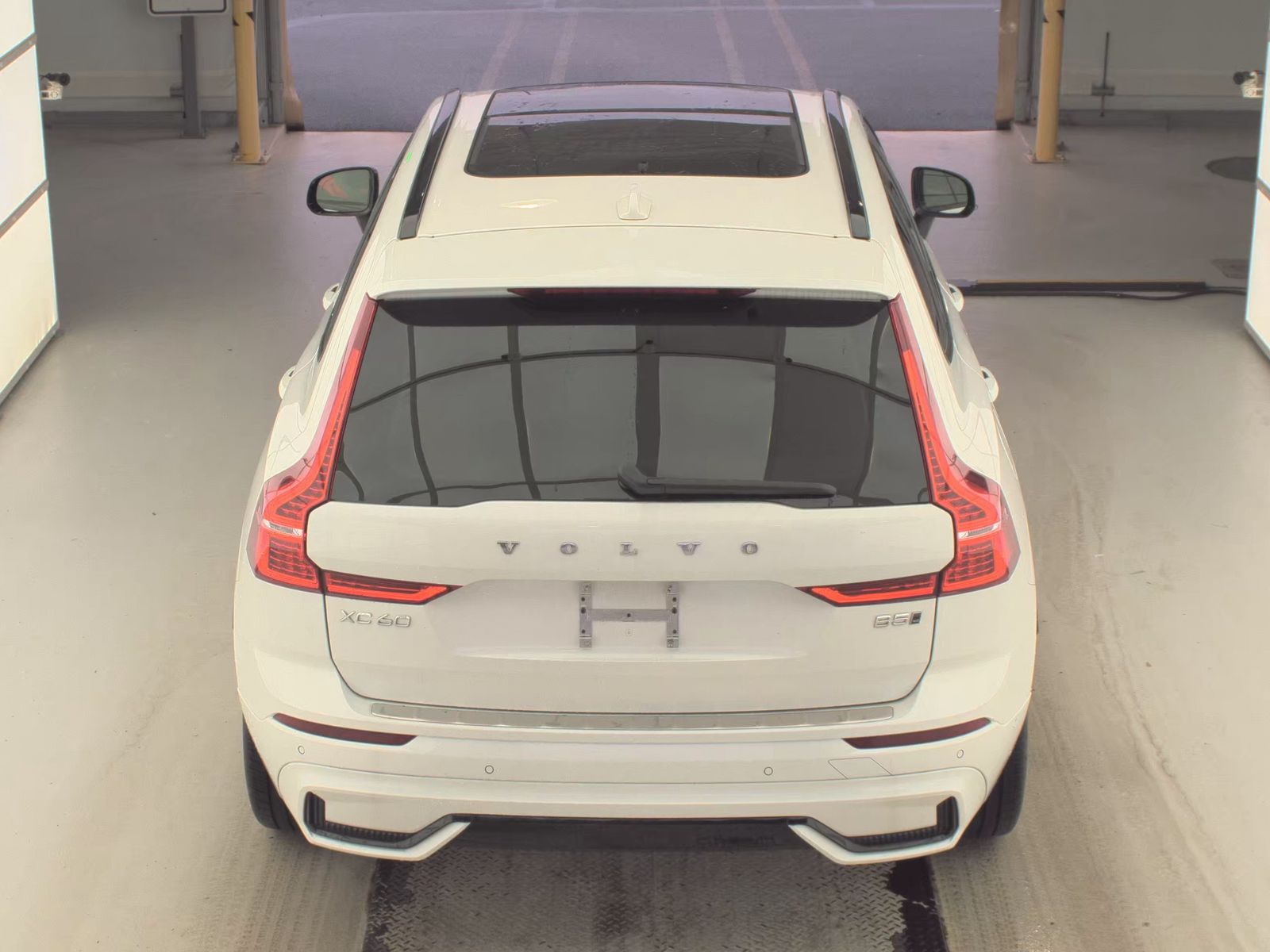 2024 Volvo XC60 B5 Ultimate AWD