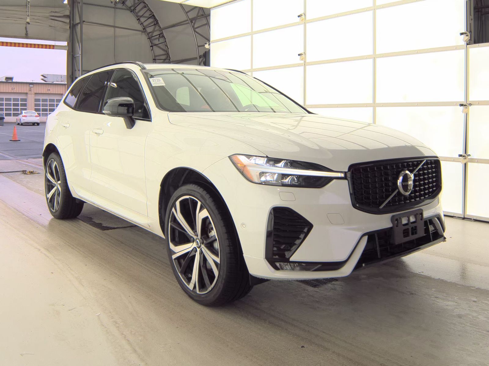 2024 Volvo XC60 B5 Ultimate AWD