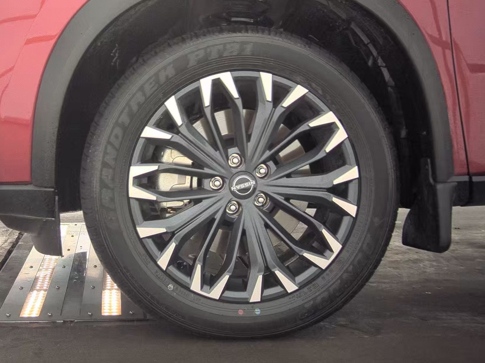 2025 Nissan Rogue SL FWD