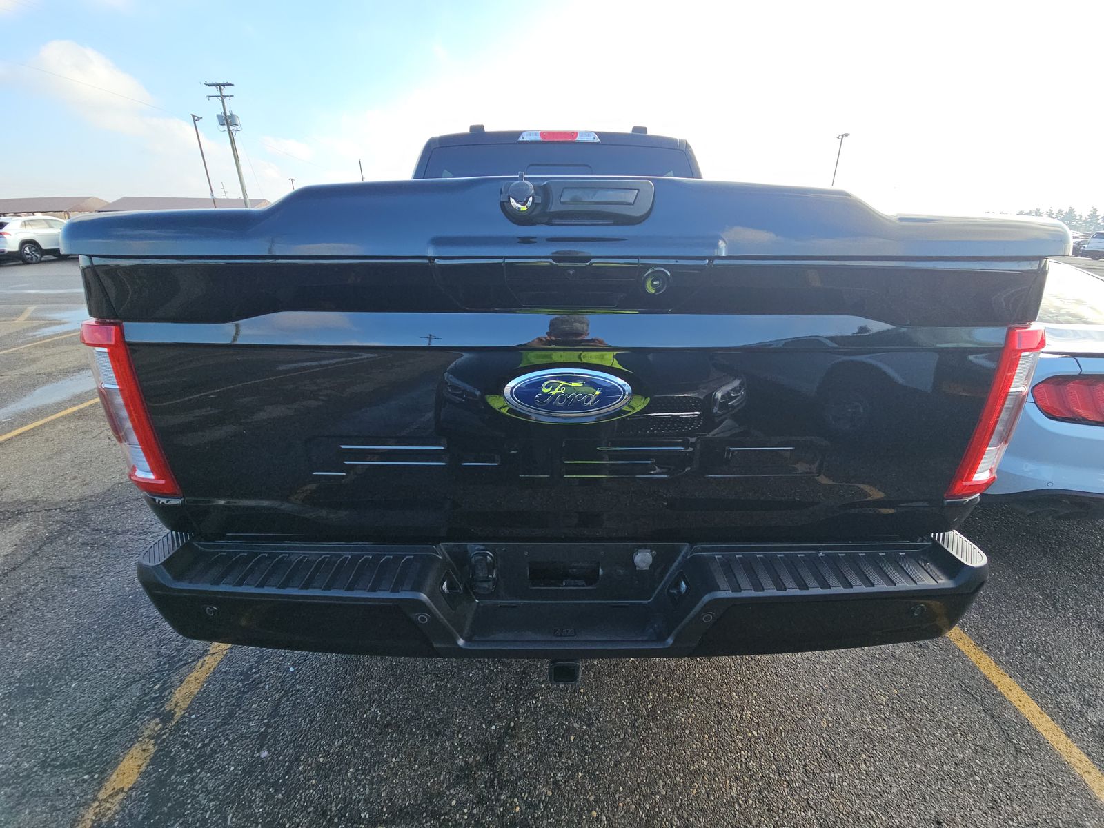 2023 Ford F-150 Hybrid Lariat AWD