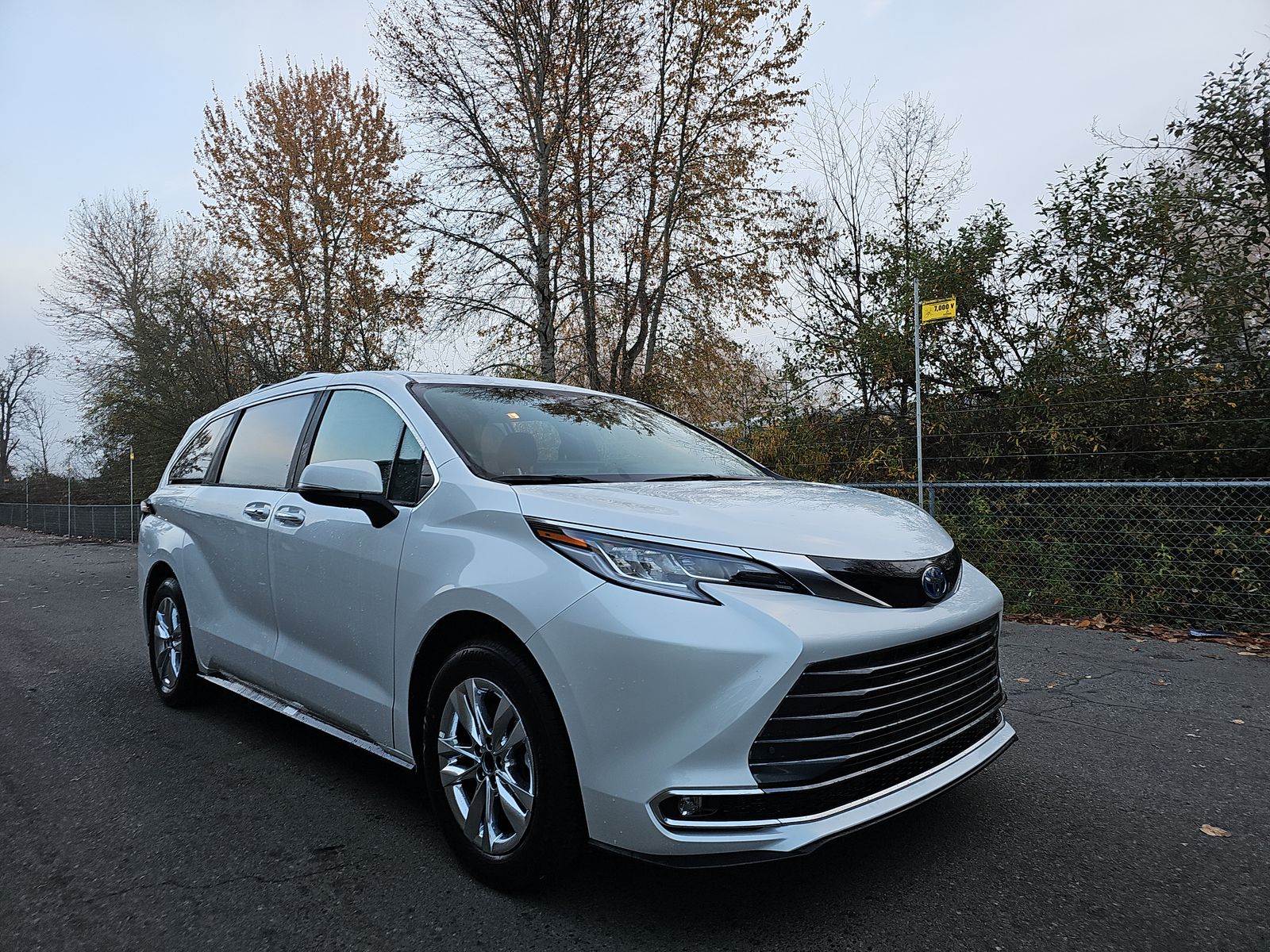 2025 Toyota Sienna Limited AWD
