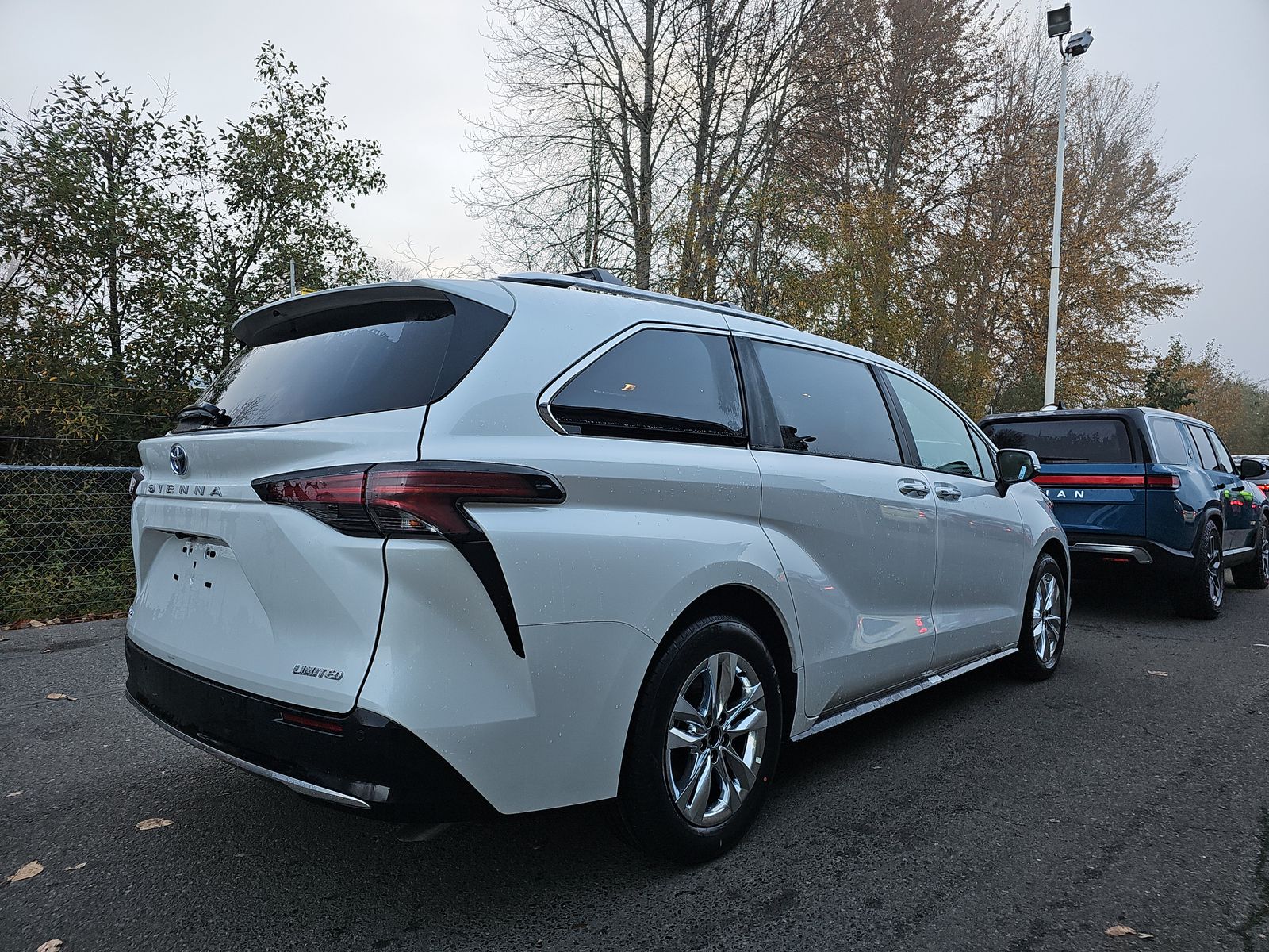 2025 Toyota Sienna Limited AWD