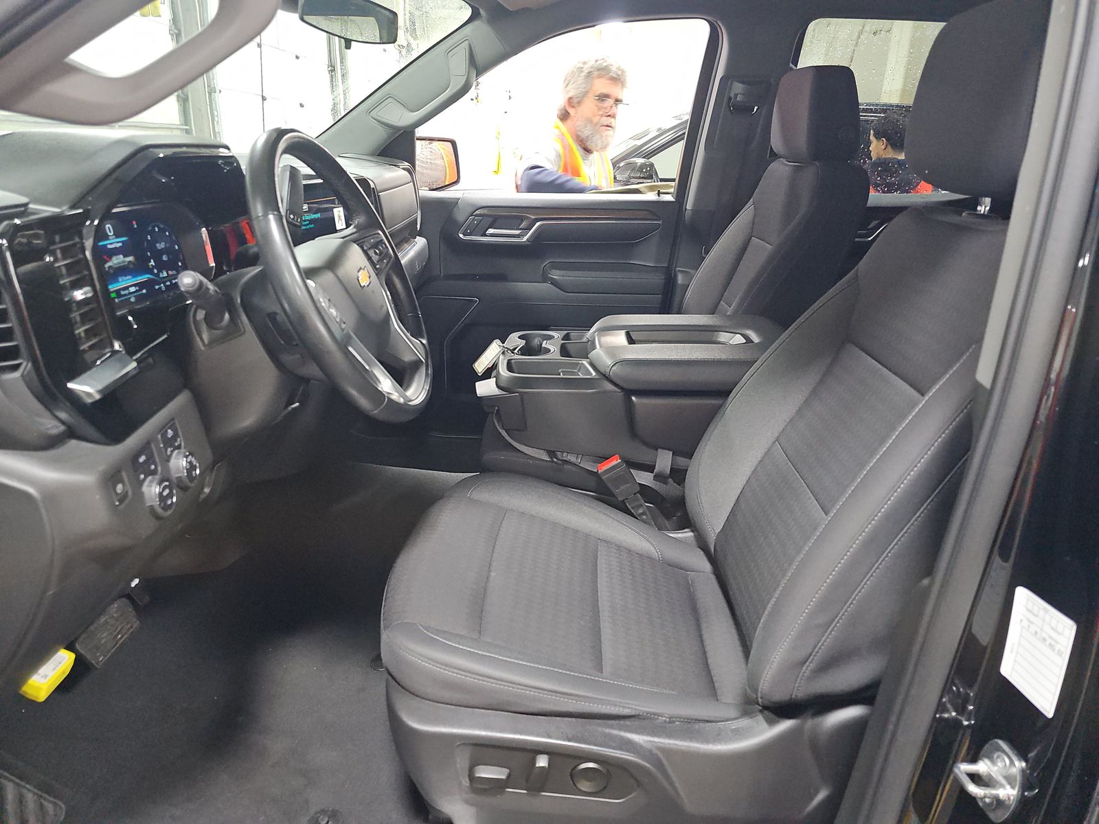 2023 Chevrolet Silverado 1500 LT AWD