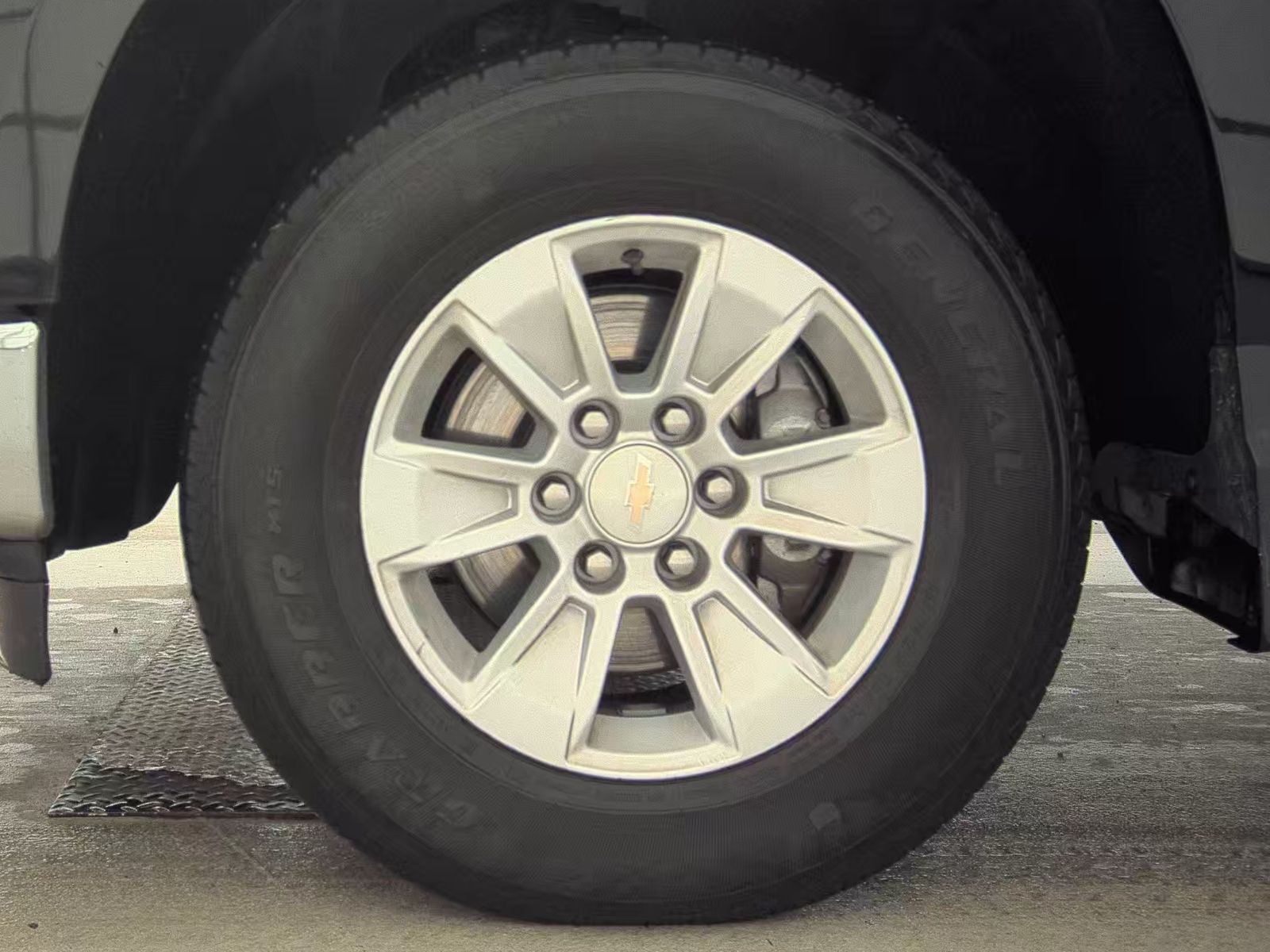 2023 Chevrolet Silverado 1500 LT AWD