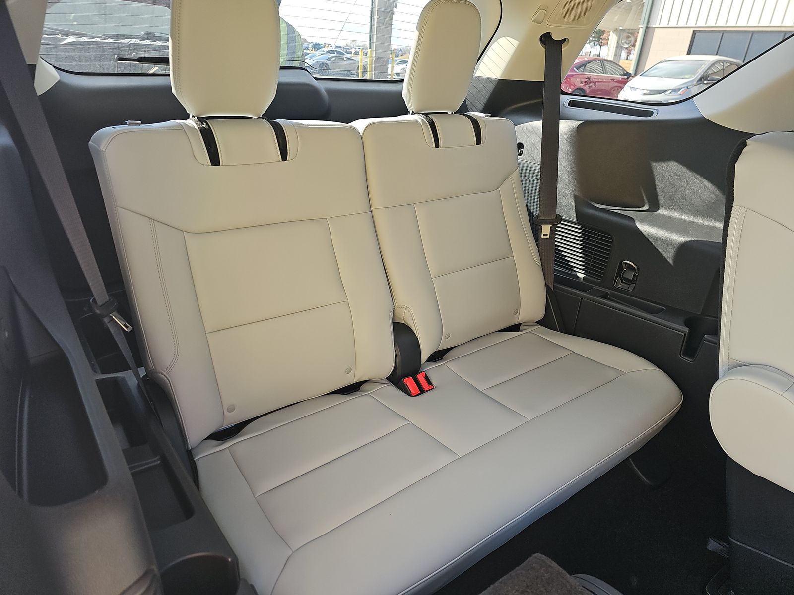 2025 Ford Explorer Platinum AWD