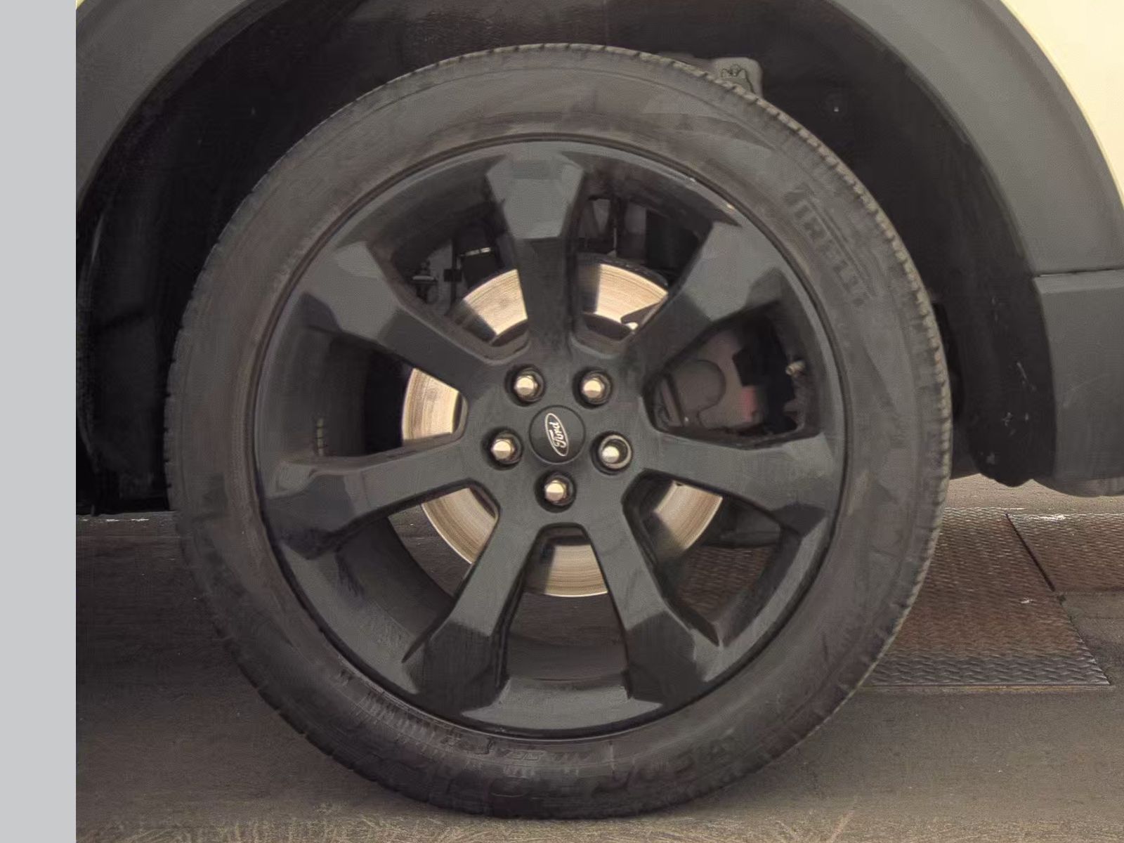 2022 Ford Explorer ST AWD