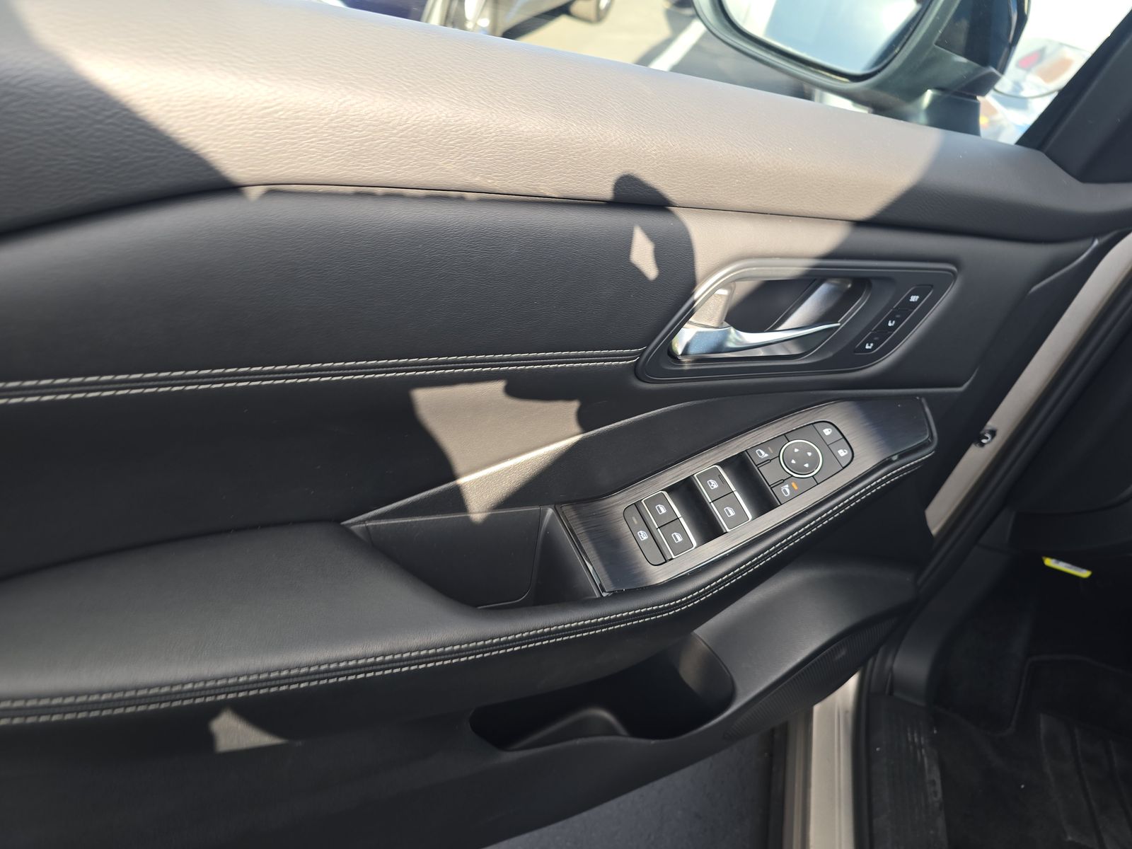 2025 Nissan Rogue SL FWD