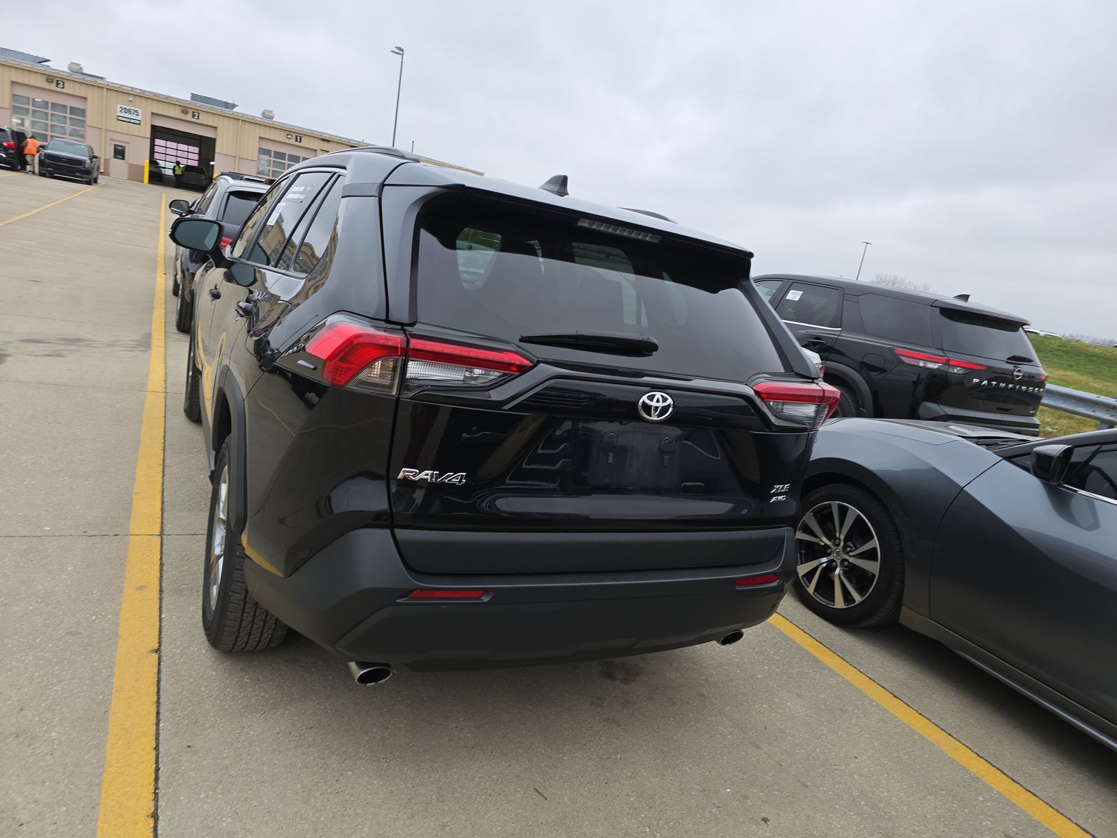 2024 Toyota RAV4 XLE AWD