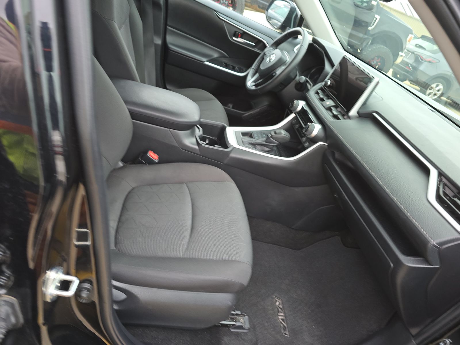 2024 Toyota RAV4 XLE AWD