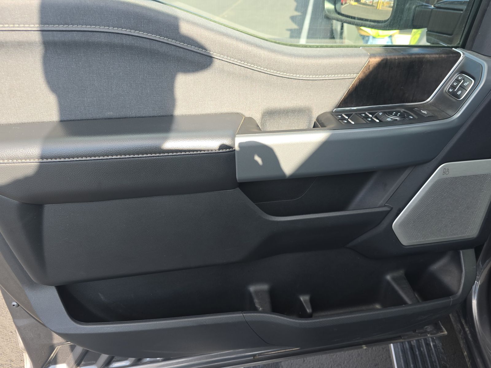 2023 Ford F-150 Lariat AWD