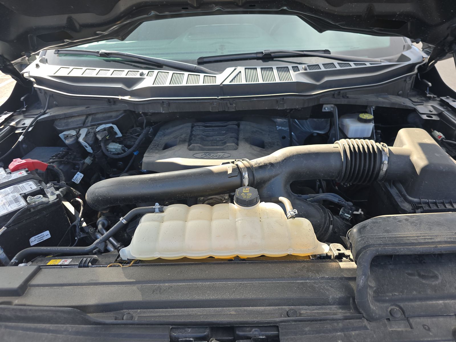 2023 Ford F-150 Lariat AWD