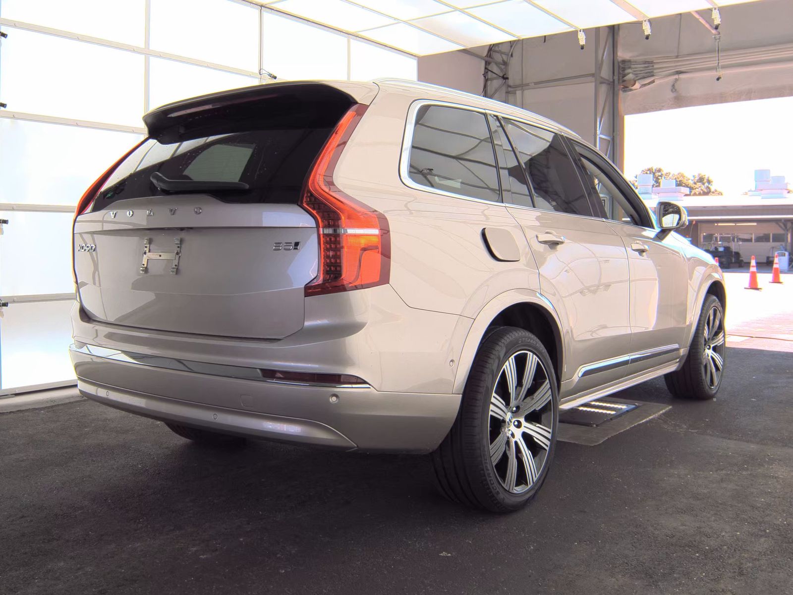 2024 Volvo XC90 B5 Plus AWD
