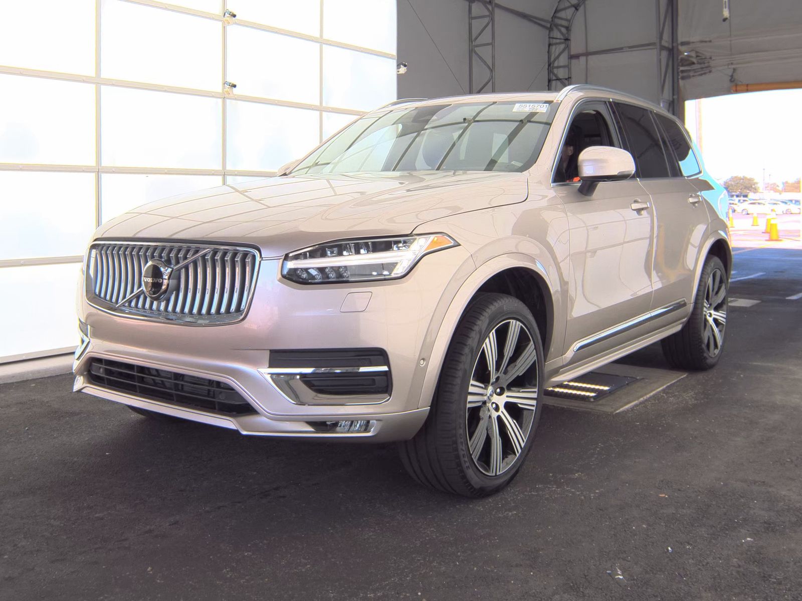 2024 Volvo XC90 B5 Plus AWD