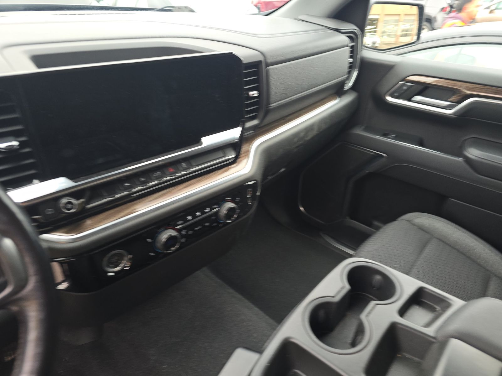 2022 Chevrolet Silverado 1500 LT AWD