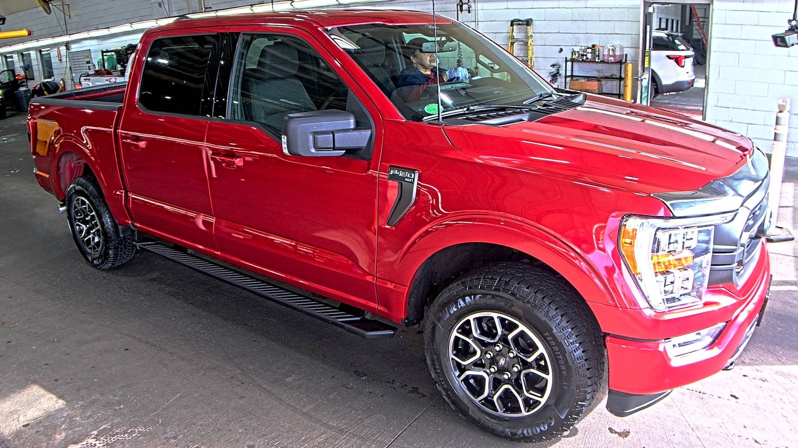 2022 Ford F-150 XLT AWD