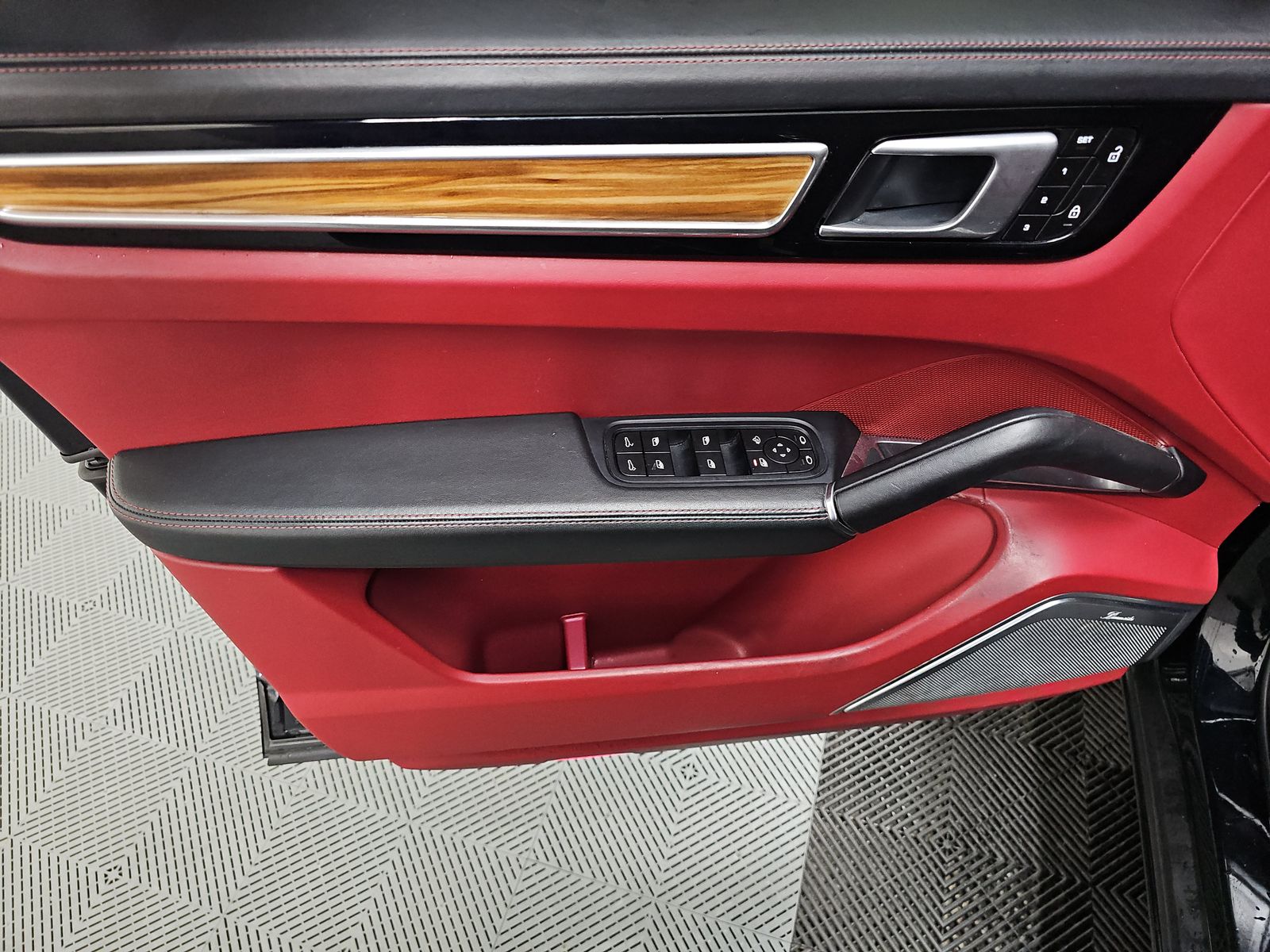 2022 Porsche Cayenne Turbo AWD