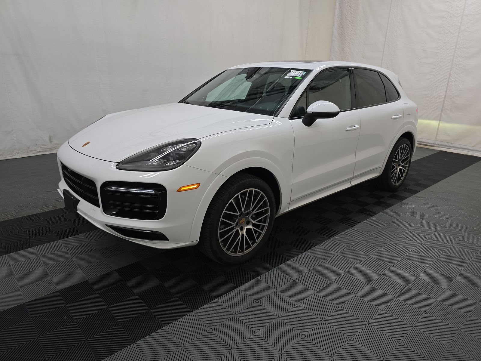 2022 Porsche Cayenne E-Hybrid Platinum Edition AWD