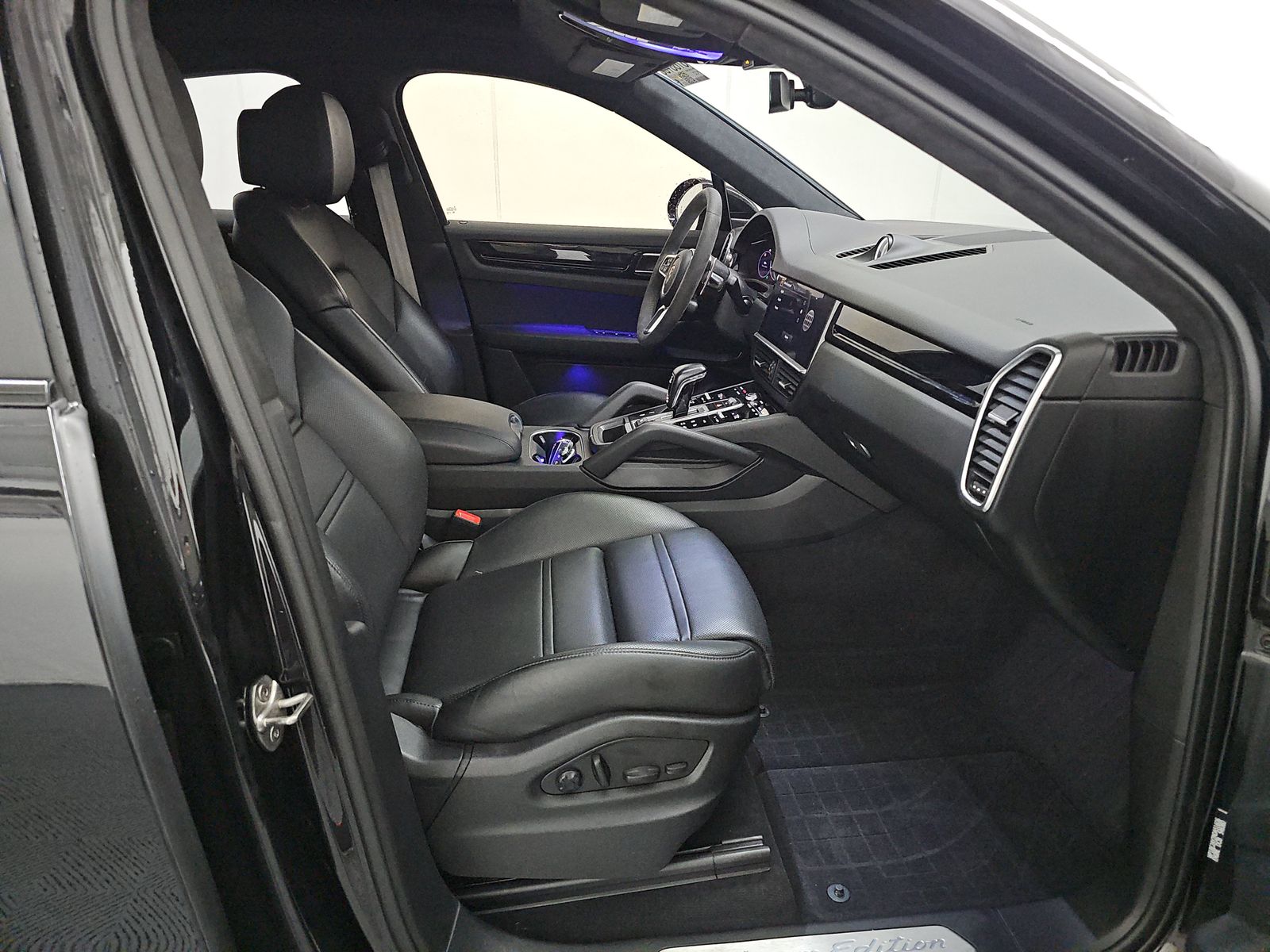 2022 Porsche Cayenne E-Hybrid Platinum Edition AWD