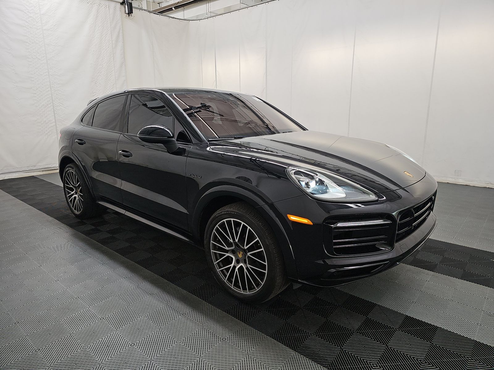 2022 Porsche Cayenne E-Hybrid Platinum Edition AWD