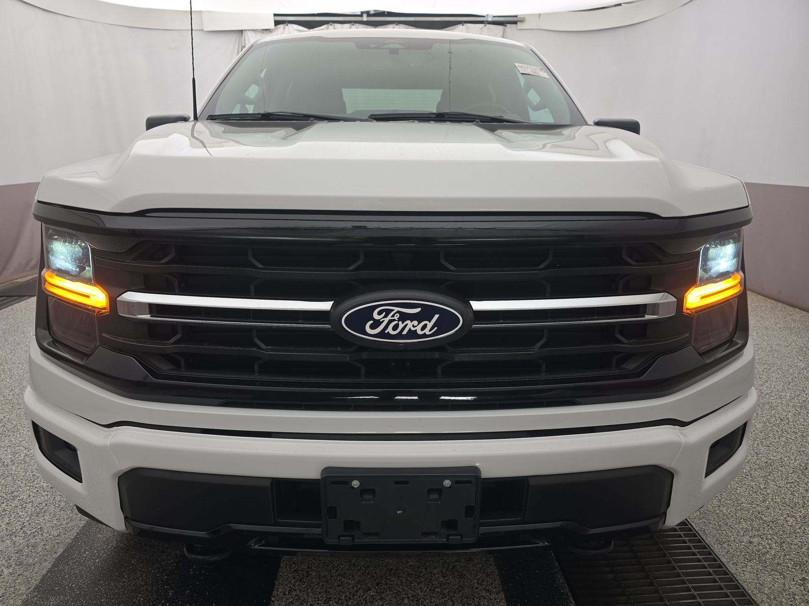 2024 Ford F-150 XLT AWD