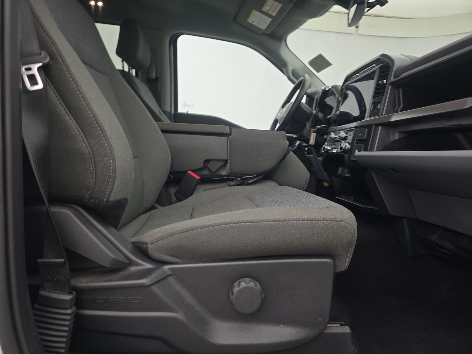 2024 Ford F-150 XLT AWD