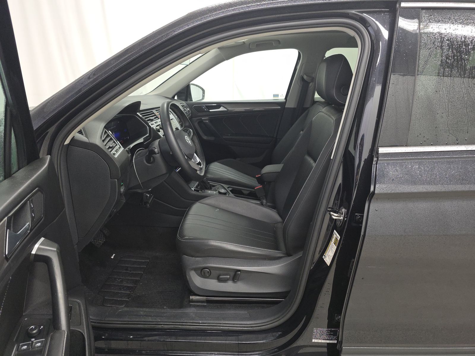 2024 Volkswagen Tiguan 2.0T SE AWD