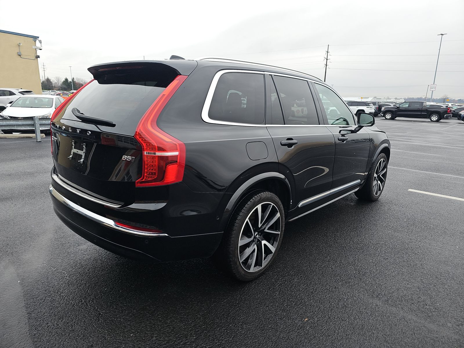 2024 Volvo XC90 B5 Plus AWD