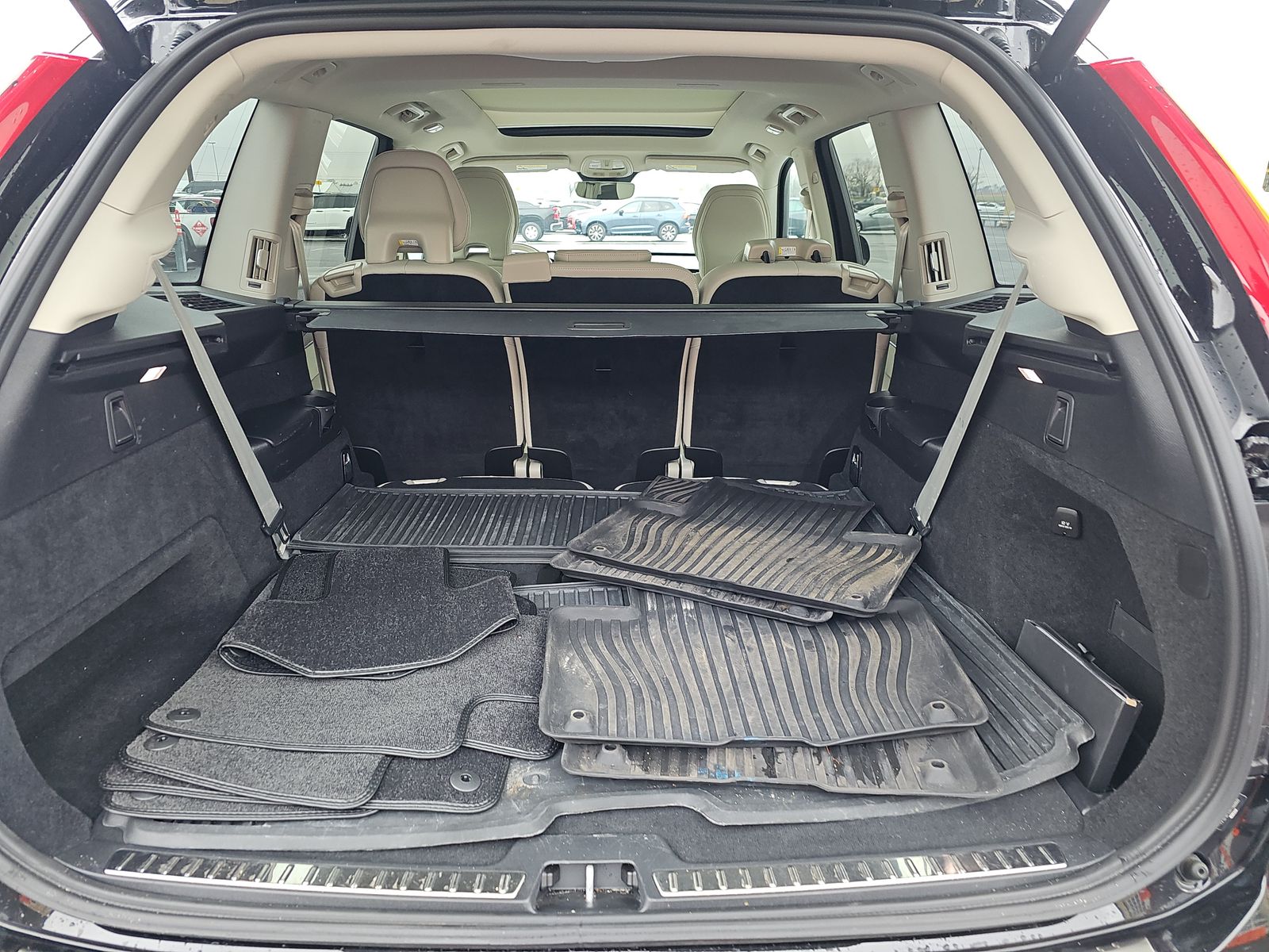 2024 Volvo XC90 B5 Plus AWD