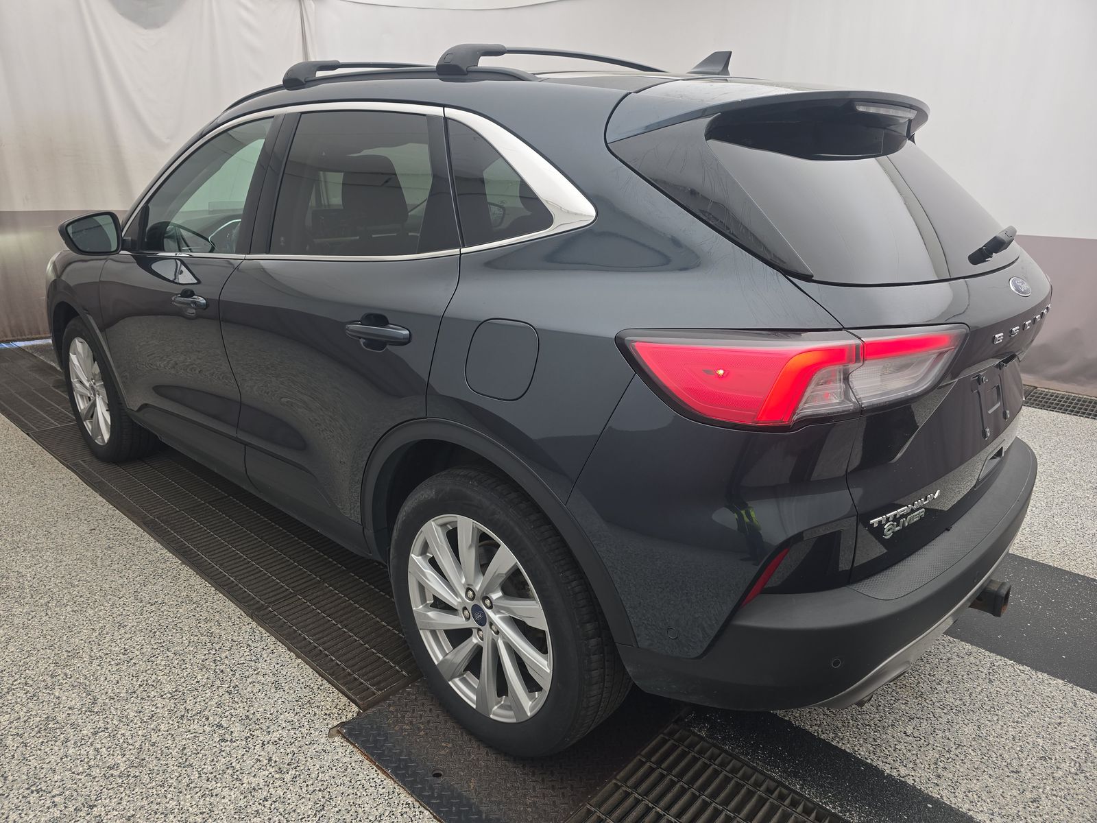 2022 Ford Escape Hybrid Titanium AWD