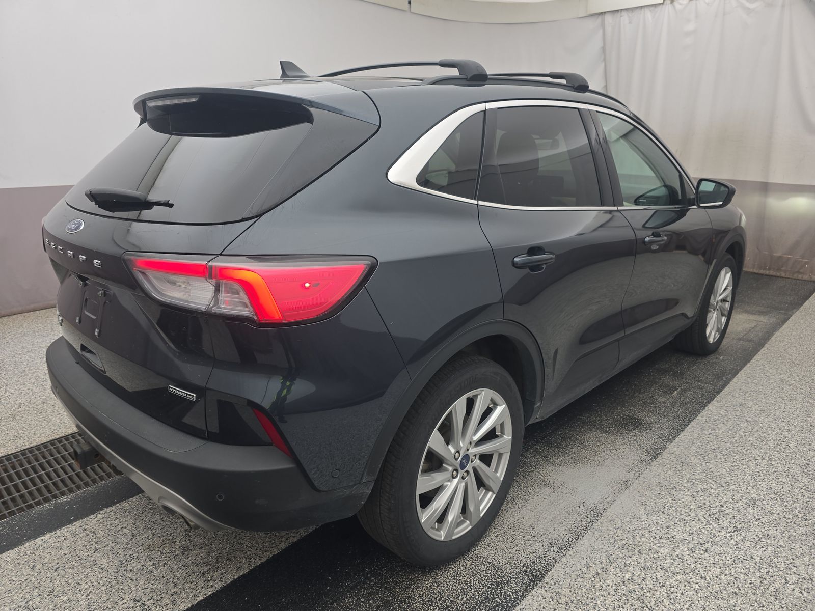 2022 Ford Escape Hybrid Titanium AWD