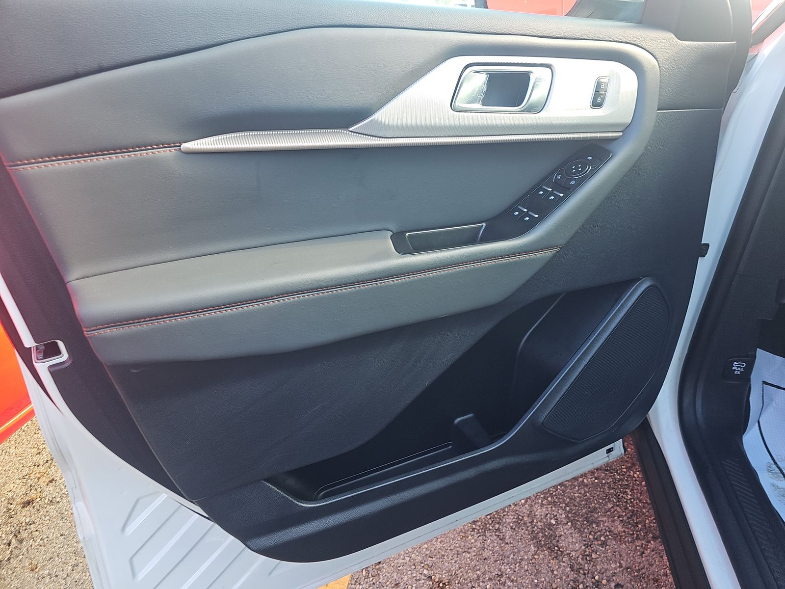 2025 Ford Explorer Active RWD