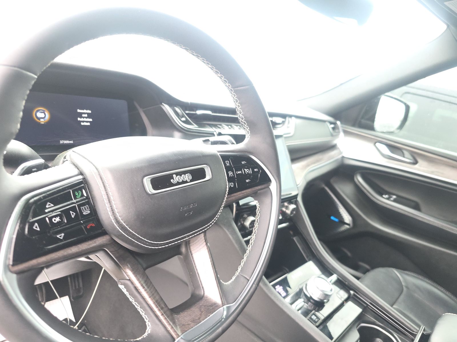 2023 Jeep Grand Cherokee Overland AWD