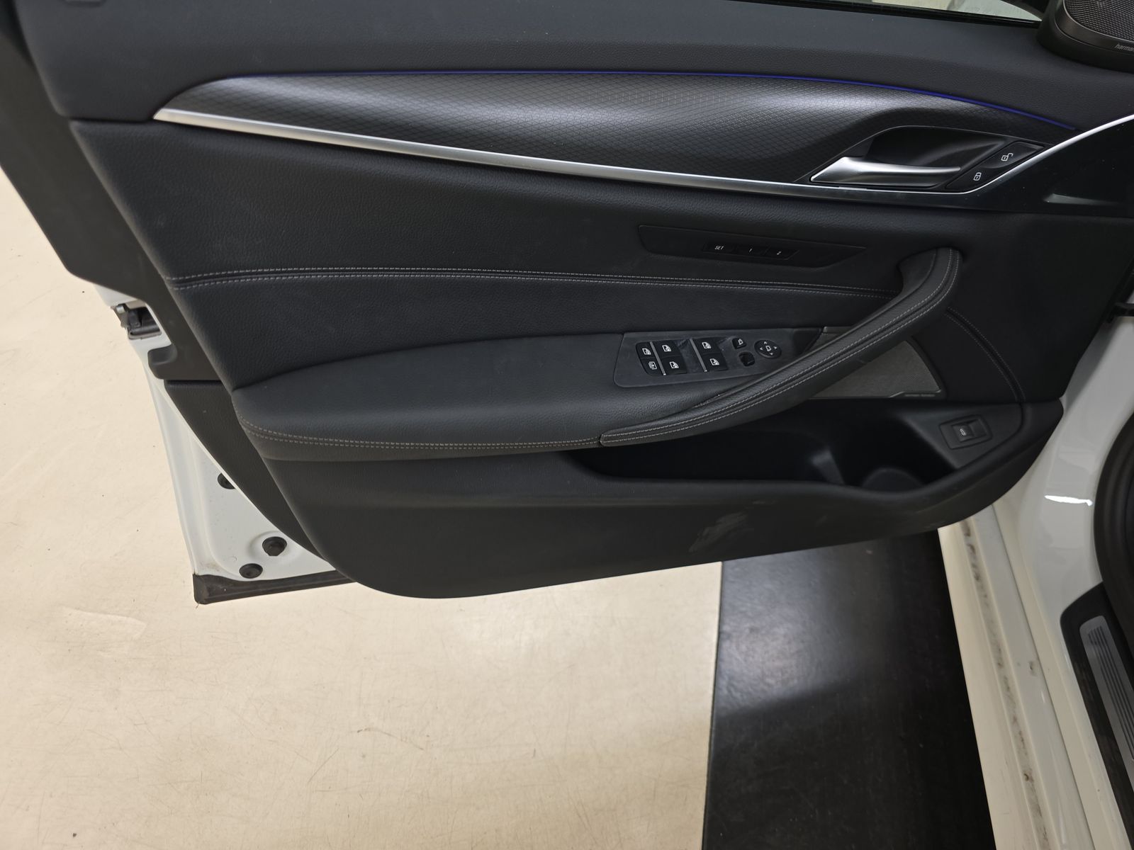 2023 BMW 5 Series 530i RWD