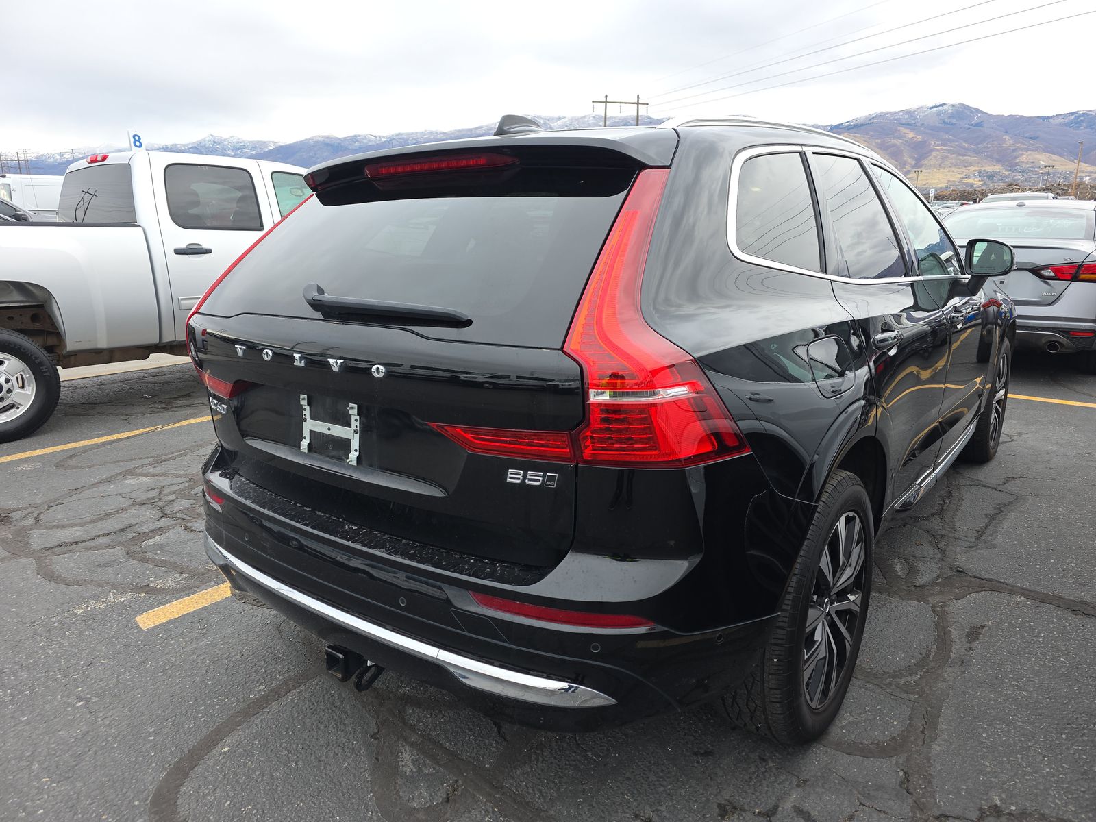 2023 Volvo XC60 B5 Plus AWD